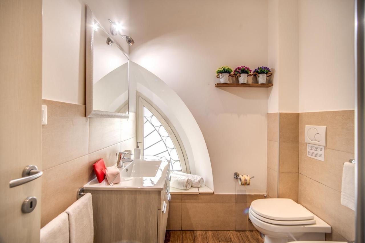 Colosseum Royal Apartment Roma Ngoại thất bức ảnh
